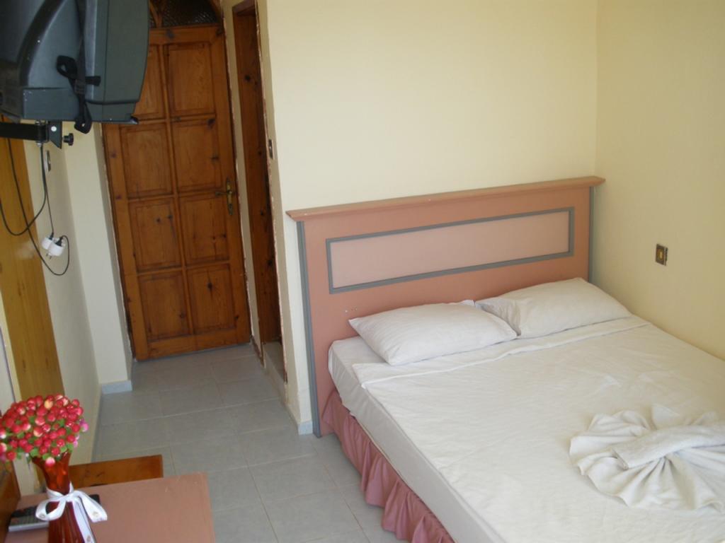 Ege Pension Koycegiz Buitenkant foto